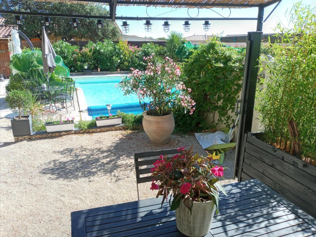 Les Coronilles Beaucaire (Gard) Exterior foto